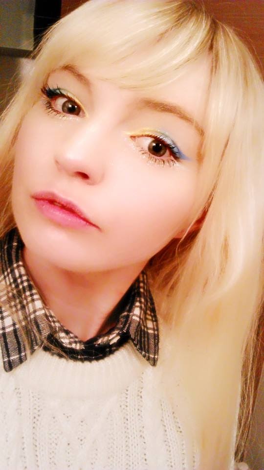 アビー　外国人女性モデル　アップ画像